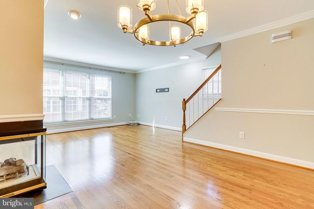 1706 S EDGEWOOD ST, Arlington, VA 22204