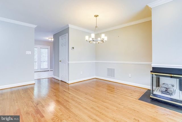 1706 S EDGEWOOD ST, Arlington, VA 22204