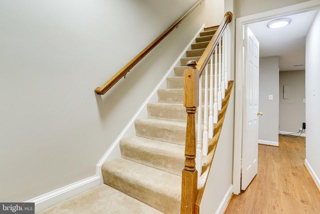 1706 S EDGEWOOD ST, Arlington, VA 22204