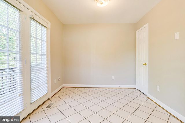 1706 S EDGEWOOD ST, Arlington, VA 22204