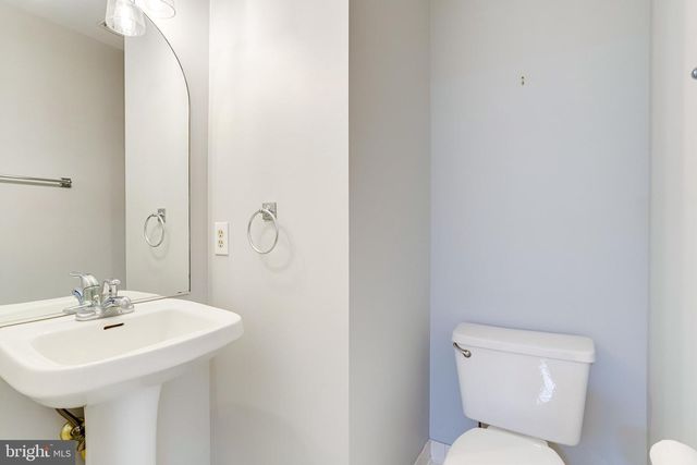 1706 S EDGEWOOD ST, Arlington, VA 22204