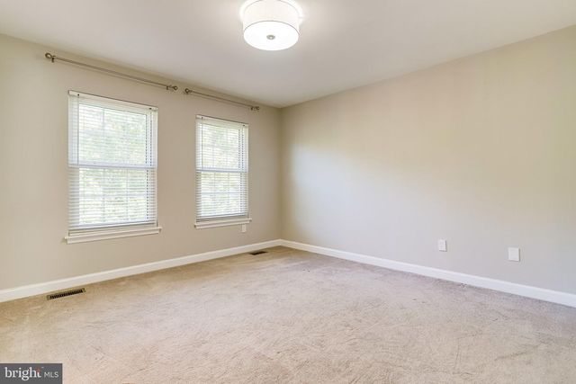 1706 S EDGEWOOD ST, Arlington, VA 22204