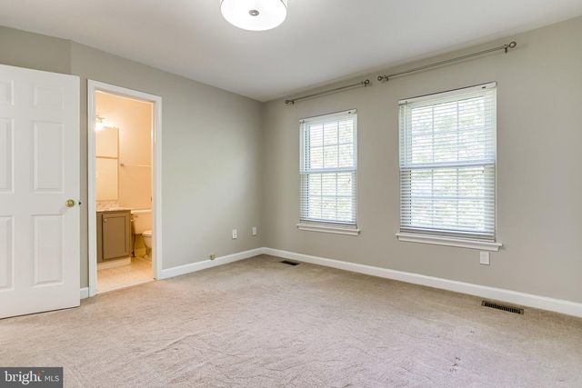 1706 S EDGEWOOD ST, Arlington, VA 22204