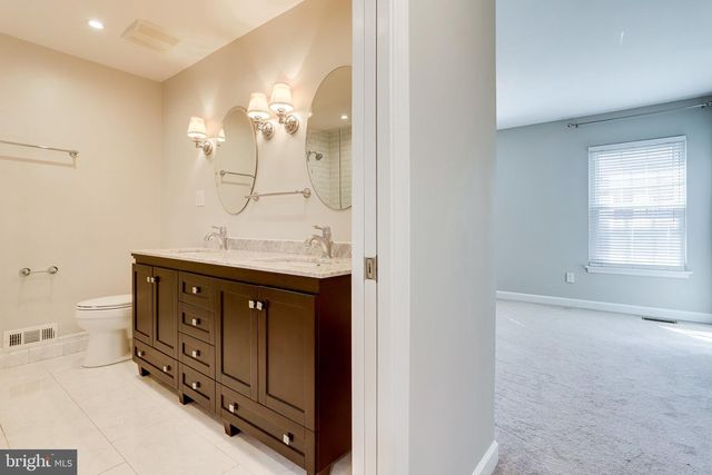 1706 S EDGEWOOD ST, Arlington, VA 22204