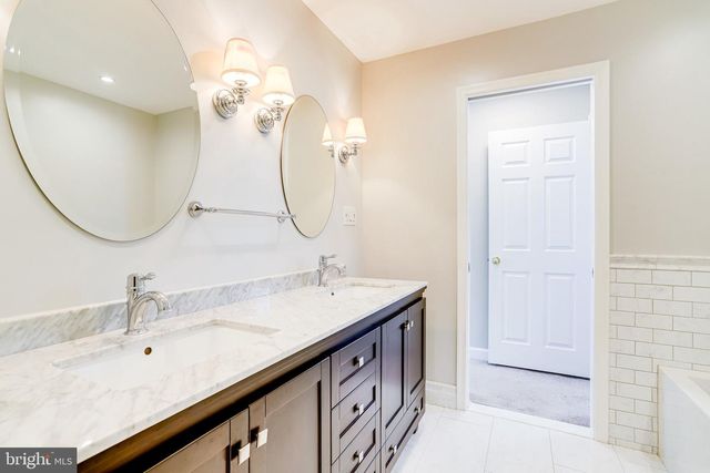 1706 S EDGEWOOD ST, Arlington, VA 22204
