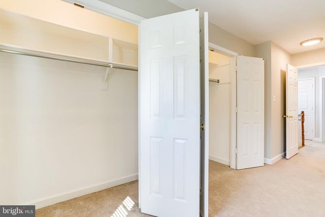 1706 S EDGEWOOD ST, Arlington, VA 22204