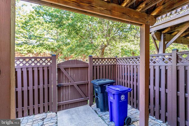 1706 S EDGEWOOD ST, Arlington, VA 22204