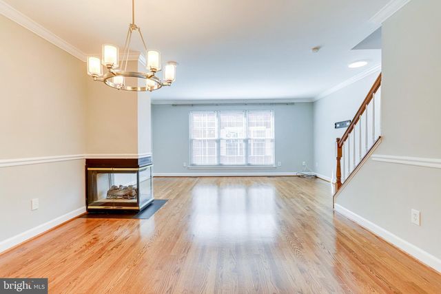1706 S EDGEWOOD ST, Arlington, VA 22204