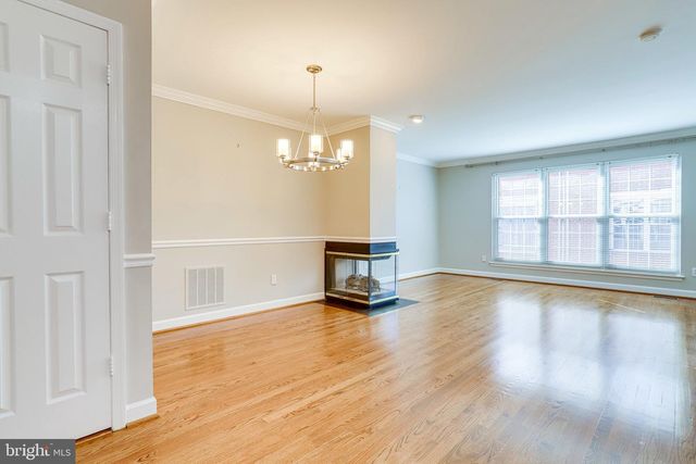 1706 S EDGEWOOD ST, Arlington, VA 22204