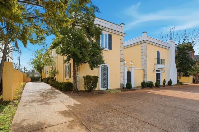 3721B West End Ave, Nashville, TN 37205