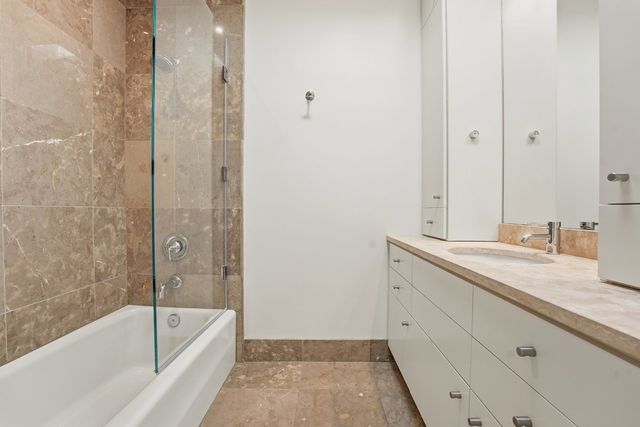 3721B West End Ave, Nashville, TN 37205