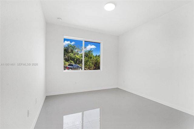 22431 SW 125 ave 19B, Miami, FL 33170