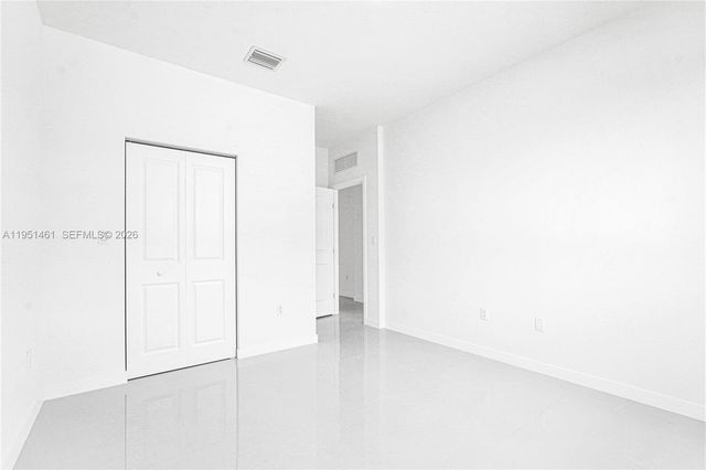 22431 SW 125 ave 19B, Miami, FL 33170