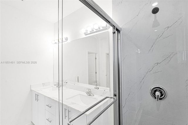 22431 SW 125 ave 19B, Miami, FL 33170