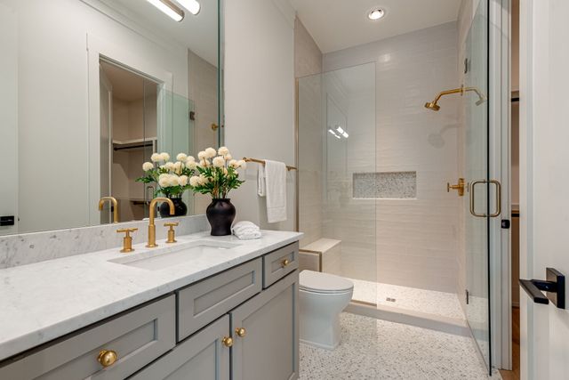 2444 Union Station Dr, Thompsons Station, TN 37179