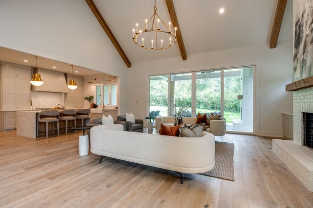 2444 Union Station Dr, Thompsons Station, TN 37179