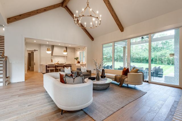 2444 Union Station Dr, Thompsons Station, TN 37179