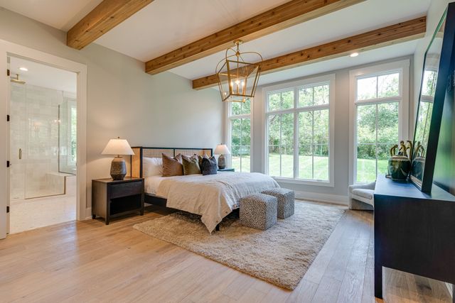 2444 Union Station Dr, Thompsons Station, TN 37179