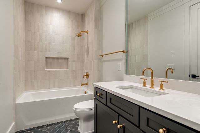 2444 Union Station Dr, Thompsons Station, TN 37179