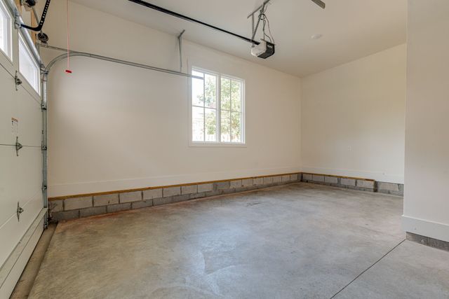 2444 Union Station Dr, Thompsons Station, TN 37179