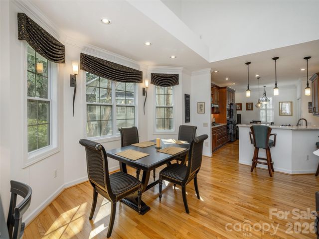 83 Towne Place Drive, Hendersonville, NC 28792