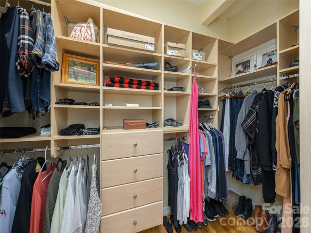 83 Towne Place Drive, Hendersonville, NC 28792