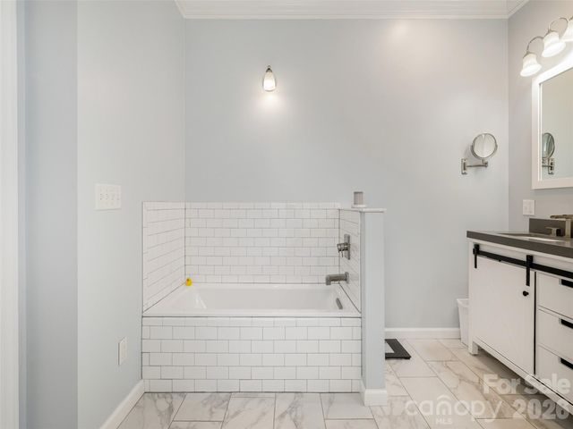 83 Towne Place Drive, Hendersonville, NC 28792