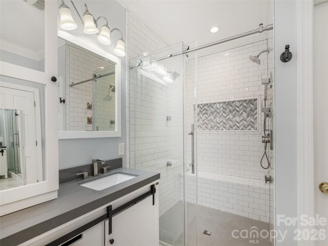 83 Towne Place Drive, Hendersonville, NC 28792