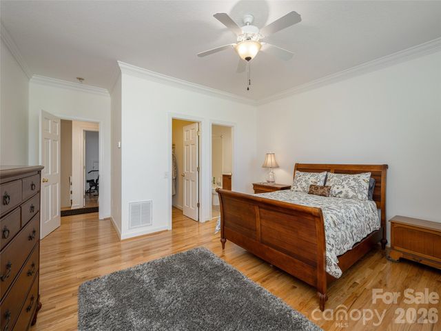 83 Towne Place Drive, Hendersonville, NC 28792