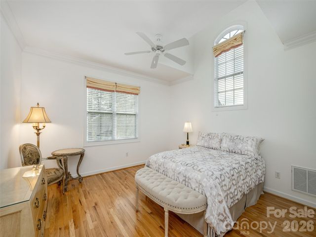 83 Towne Place Drive, Hendersonville, NC 28792