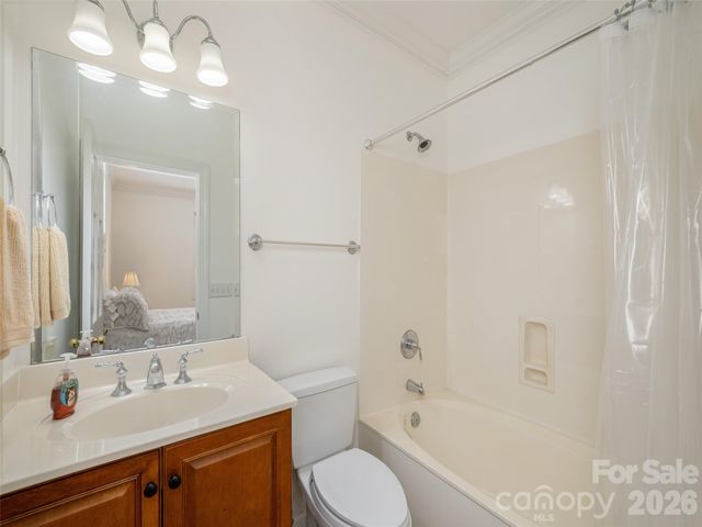 83 Towne Place Drive, Hendersonville, NC 28792