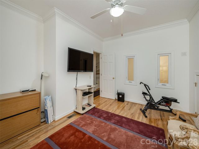 83 Towne Place Drive, Hendersonville, NC 28792