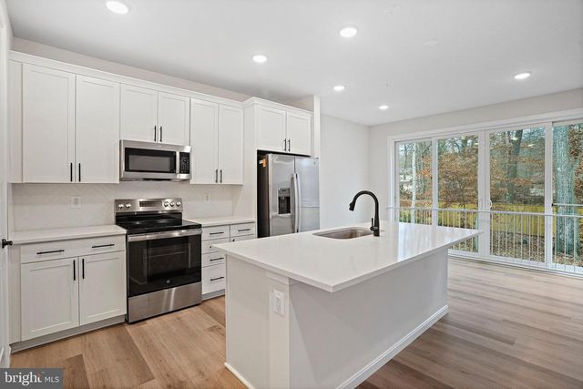 152 CATALPA DR, North East, MD 21901