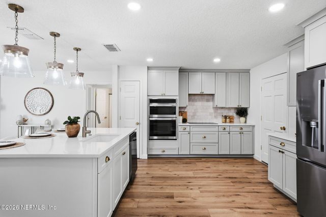 930 ARKENSTONE Drive, Jacksonville, FL 32225