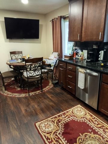 3818 SW 31st Street, Des Moines, IA 50321