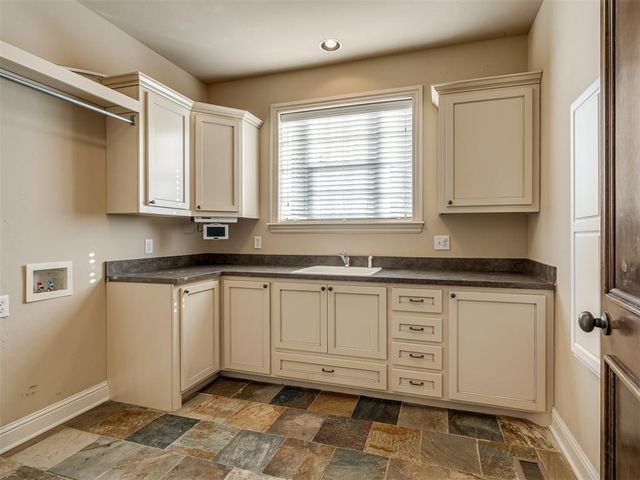 400 Nantucket Boulevard, Norman, OK 73071