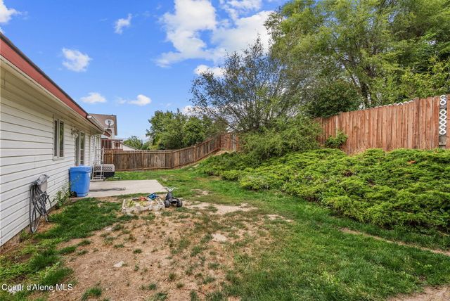 2800 N Wickiup DR, Post Falls, ID 83854