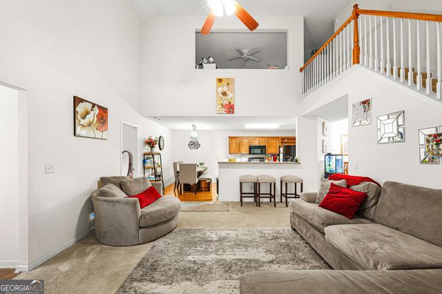 2773 Newtons Crest Cir, Snellville, GA 30078
