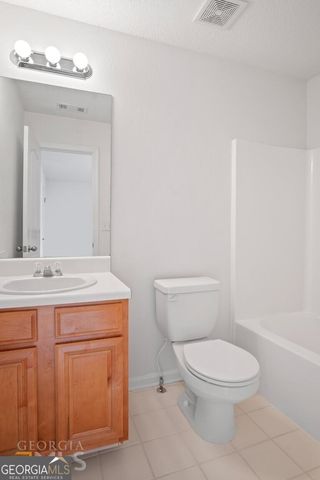 2773 Newtons Crest Cir, Snellville, GA 30078