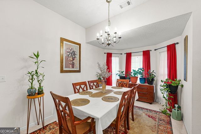 2773 Newtons Crest Cir, Snellville, GA 30078