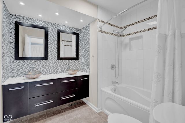 4031 Shields Drive, Columbus, IN 47201