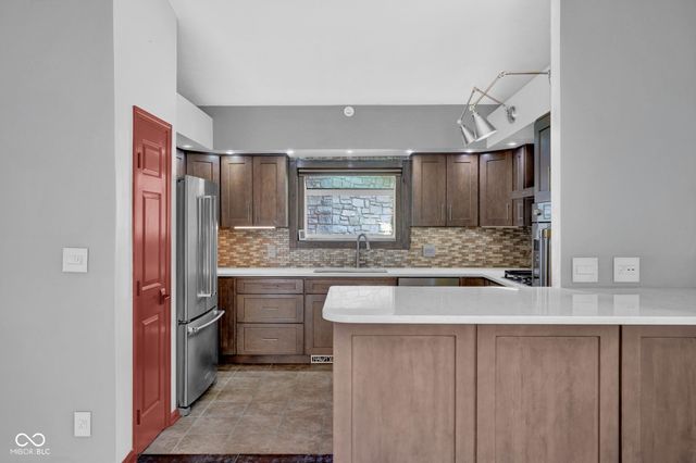 4031 Shields Drive, Columbus, IN 47201