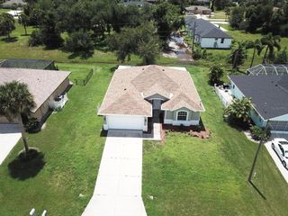 35 MARK TWAIN LANE, Rotonda West, FL 33947