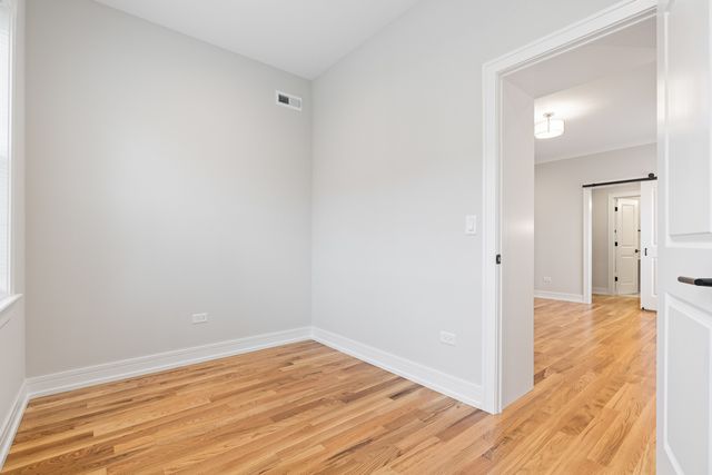 3621 N Kedvale Avenue 1, Chicago, IL 60641