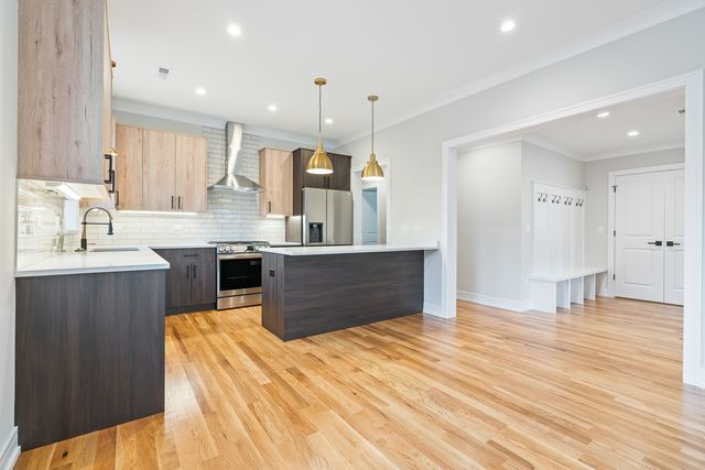 3621 N Kedvale Avenue 1, Chicago, IL 60641