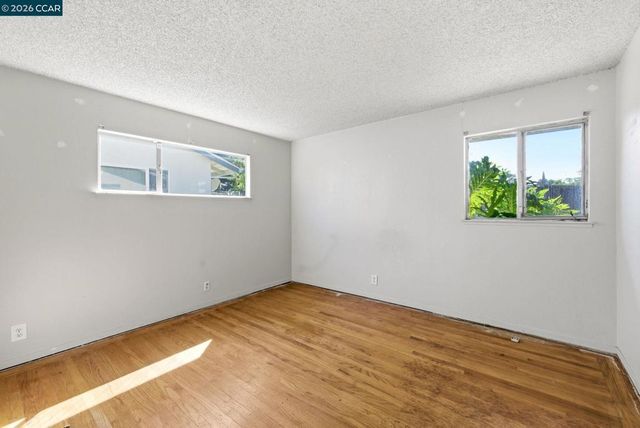 1766 Oakmead Dr, Concord, CA 94520