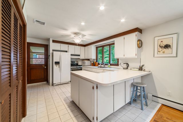 96 Woodfield Road, Bristol, CT 06010