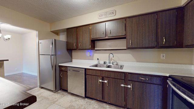 7074 Wildwood Cir, 167, Louisville, KY 40291