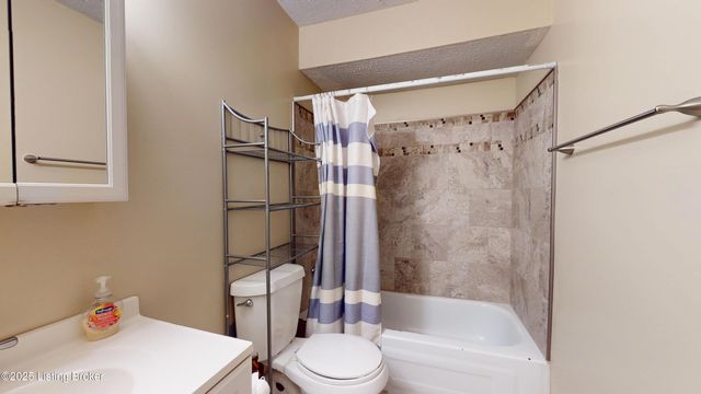 7074 Wildwood Cir, 167, Louisville, KY 40291