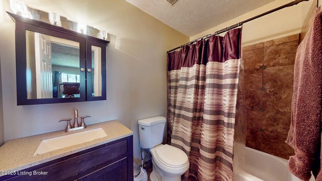 7074 Wildwood Cir, 167, Louisville, KY 40291